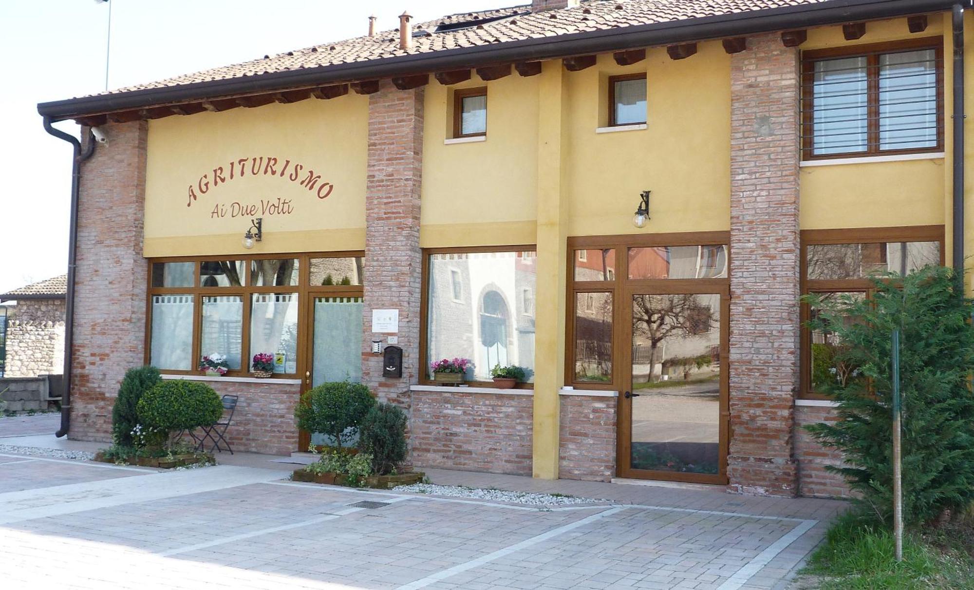 Agriturismo Ai Due Volti Dossobuono Extérieur photo